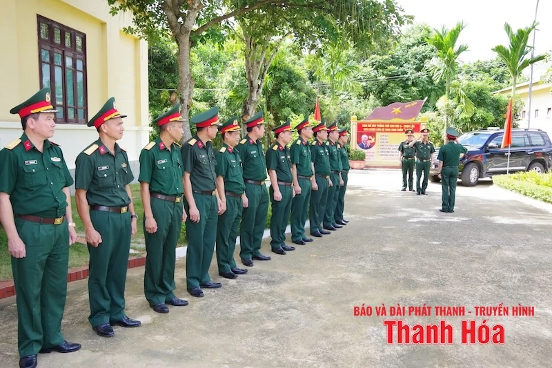 Tư lệnh Quân khu 4 kiểm tra các Ban Chỉ huy Phòng thủ khu vực tại link vào m88 bhki