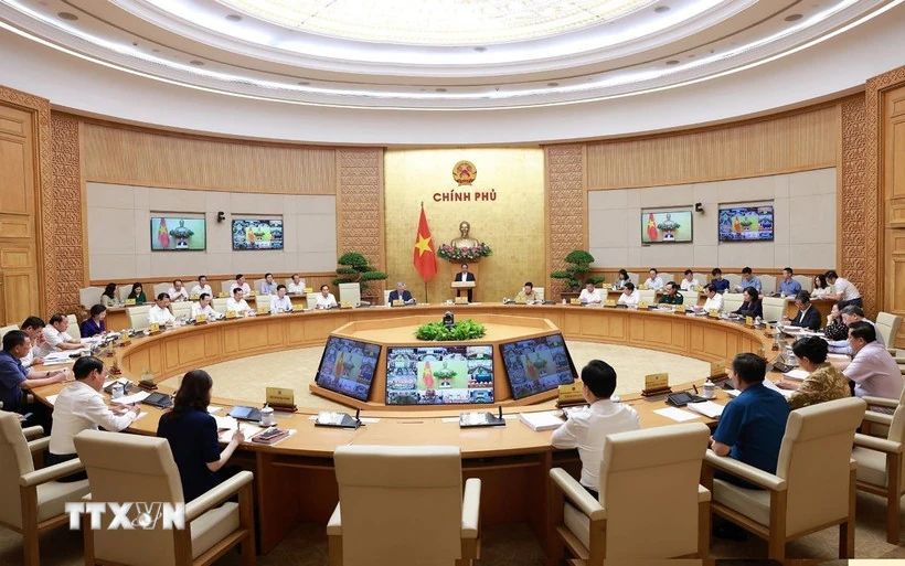 Nghị quyết phiên họp Chính phủ tháng 6 và Hội nghị trực tuyến Chính phủ với địa phương