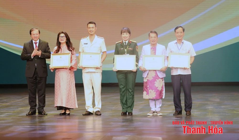 “Sấm dậy cửa Lạch Hới” thắng lớn tại Liên hoan Nghệ thuật sân khấu chuyên nghiệp toàn m88 the thao