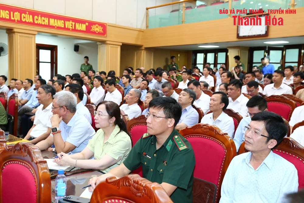 Đối thoại, lắng nghe ý kiến của cá cược bóng đá m88 doanh nghiệp về công tác bảo đảm an ninh trật tự