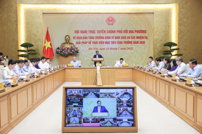 Thủ tướng Chính phủ: Phấn đấu tăng trưởng kinh tế năm 2025 từ 8,3-8,5%