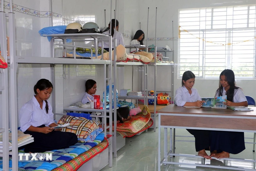 Kết luận của Bộ Chính trị về đầu tư xây trường học cho các xã biên giới