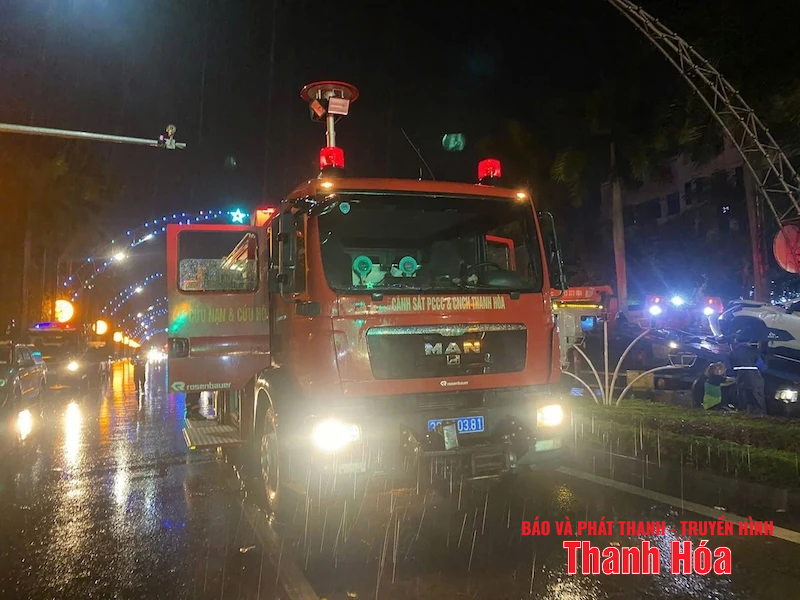 Lực lượng chức năng ứng cứu kịp thời, xử lý sự cố giao m88 cá cược thể thao trực tuyến tê liệt do mưa dông
