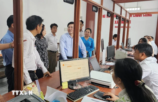 Bảo đảm tổ chức bộ máy đơn vị hành chính 2 cấp hoạt động thông suốt, hiệu quả