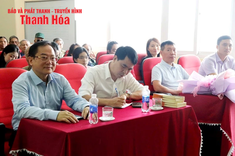 Trao tặng 112 suất quà tri ân cựu m88 the thao niên xung phong