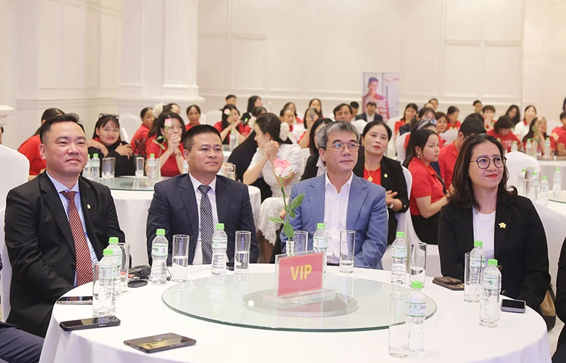 Prudential tổ chức hội thảo “Có nghề phòng thân - Có đà tiến thân”