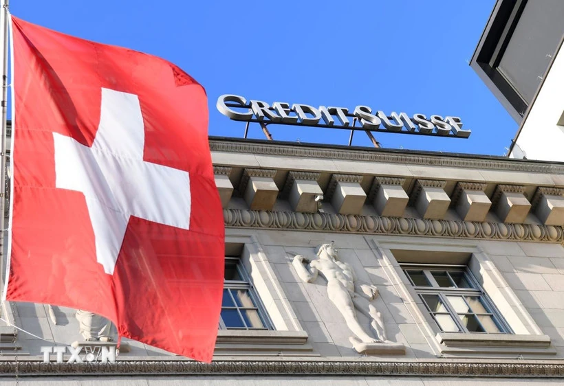 Tòa án EU giảm mức phạt chống độc quyền đối với Credit Suisse