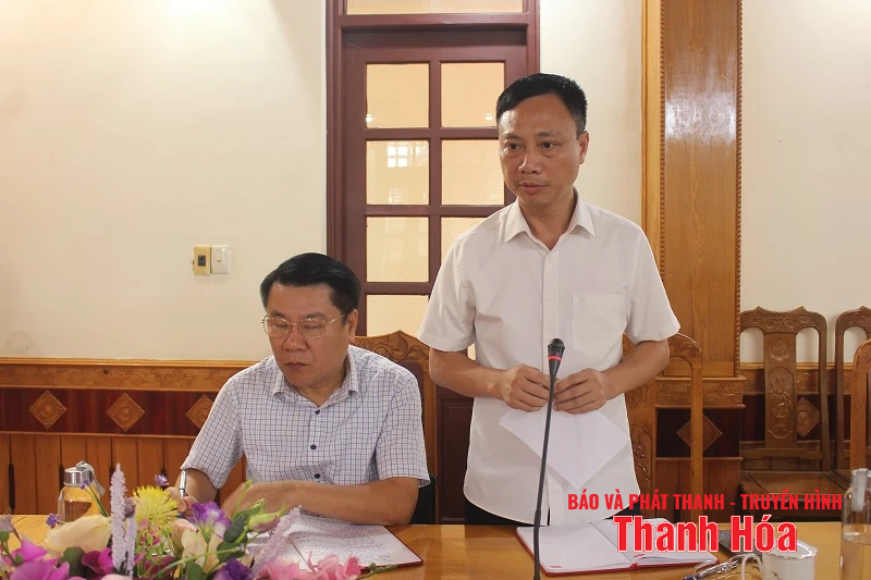 Trưởng ban Tuyên giáo và Dân vận Tỉnh ủy làm việc với 9 xã về công tác tổ chức đại hội đảng