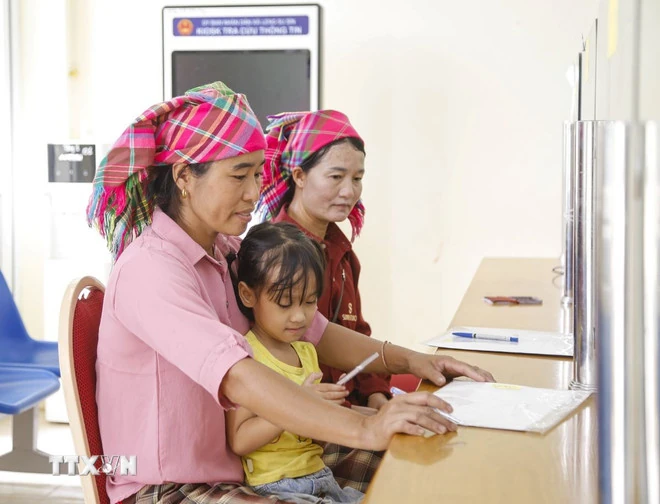 Bộ Chính trị phê bình các địa phương chậm kiện toàn nhân sự chủ chốt