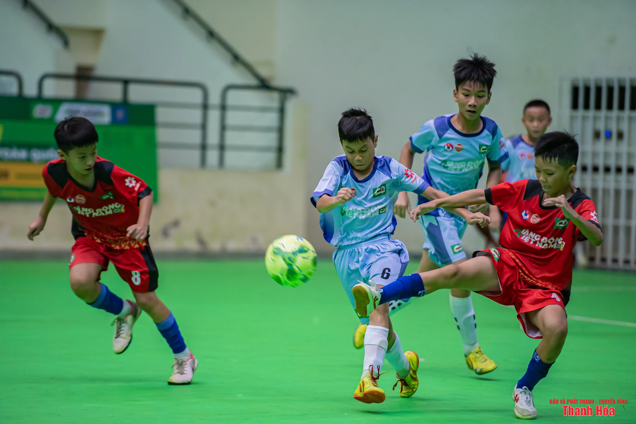 Thắng tưng bừng, U11 Việt Hùng Thanh Hóa thắp sáng hy vọng vào tứ kết