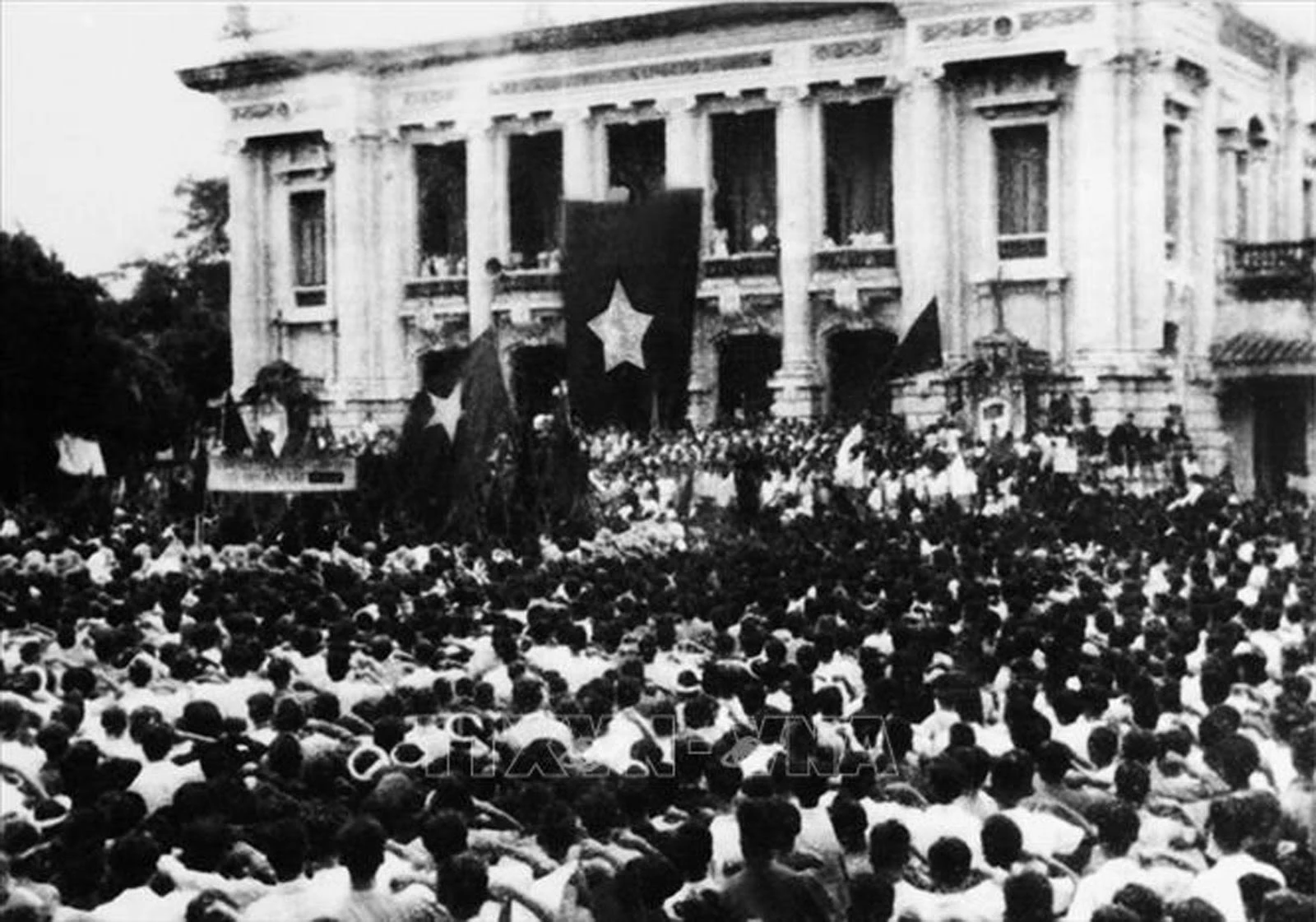 Kỷ niệm 95 năm Ngày thành lập Đảng bộ tỉnh Thanh Hóa (29/7/1930 – 29/7/2025): Vững tin dưới ngọn cờ vinh quang của Đảng!