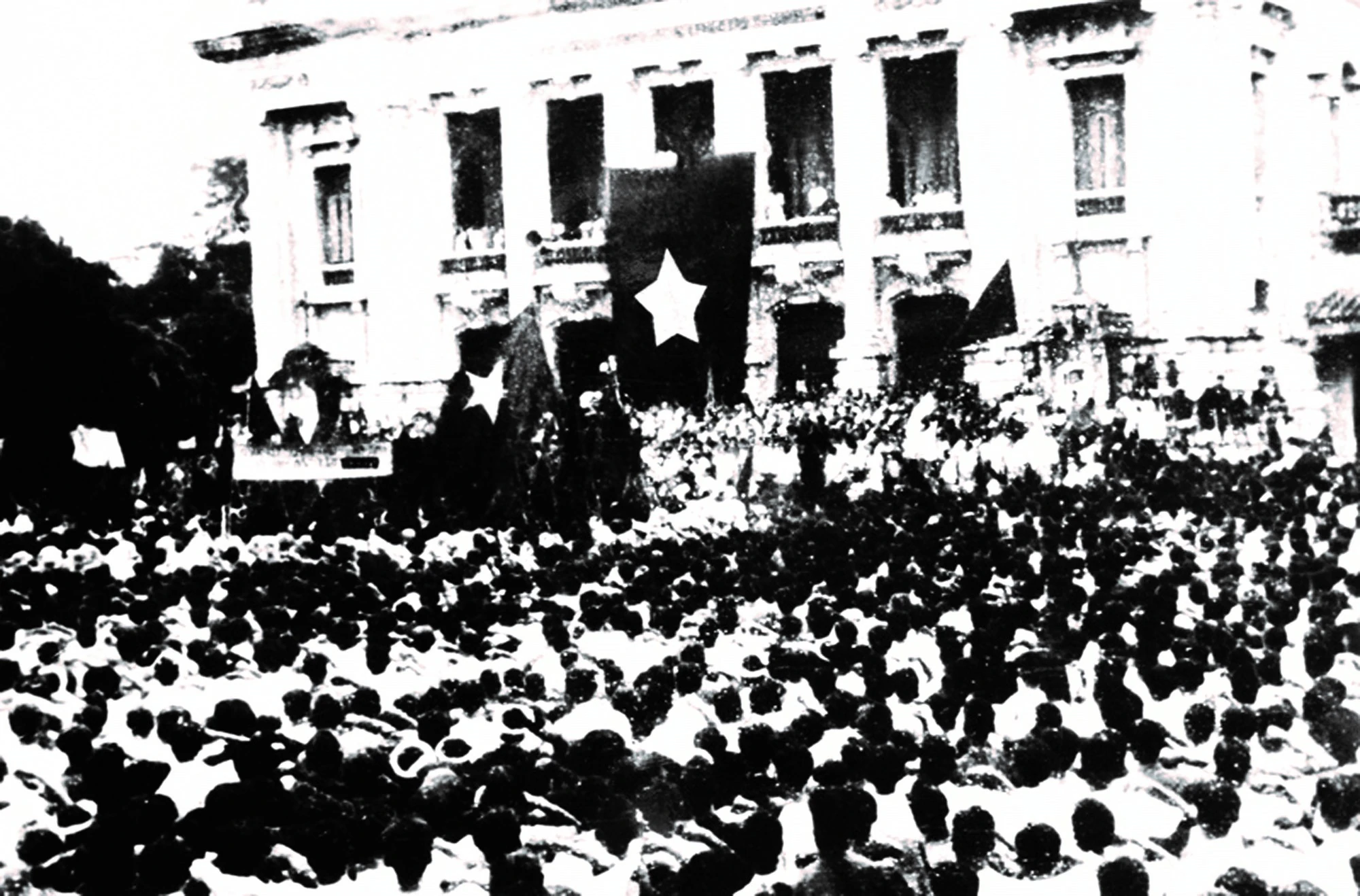 Kỷ niệm 95 năm Ngày thành lập Đảng bộ tỉnh Thanh Hóa (29/7/1930 – 29/7/2025): Vững tin dưới ngọn cờ vinh quang của Đảng!