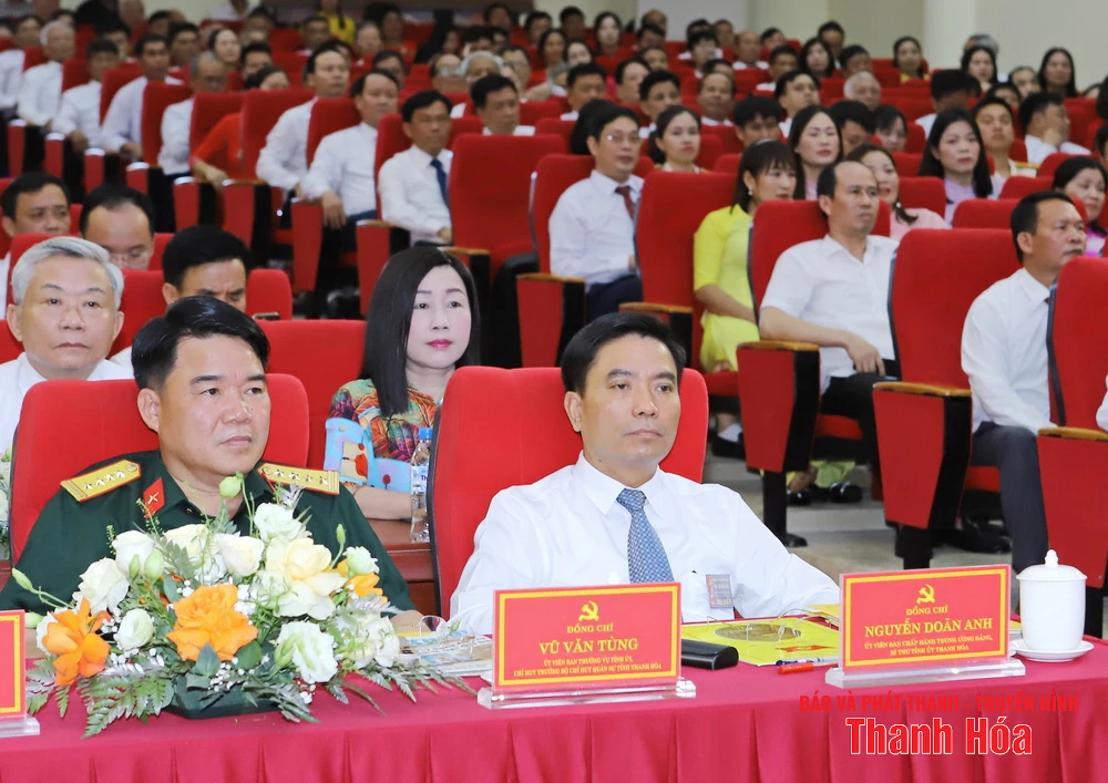Bí thư Tỉnh ủy Nguyễn Doãn Anh: Đảng bộ xã Yên Định cần làm mới các động lực tăng trưởng truyền thống, thúc đẩy các động lực tăng trưởng mới