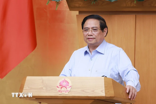 Thủ tướng Chính phủ Phạm Minh Chính chủ trì phiên họp thường kỳ đánh giá tình hình phát triển kinh tế - xã hội 7 tháng năm 2025