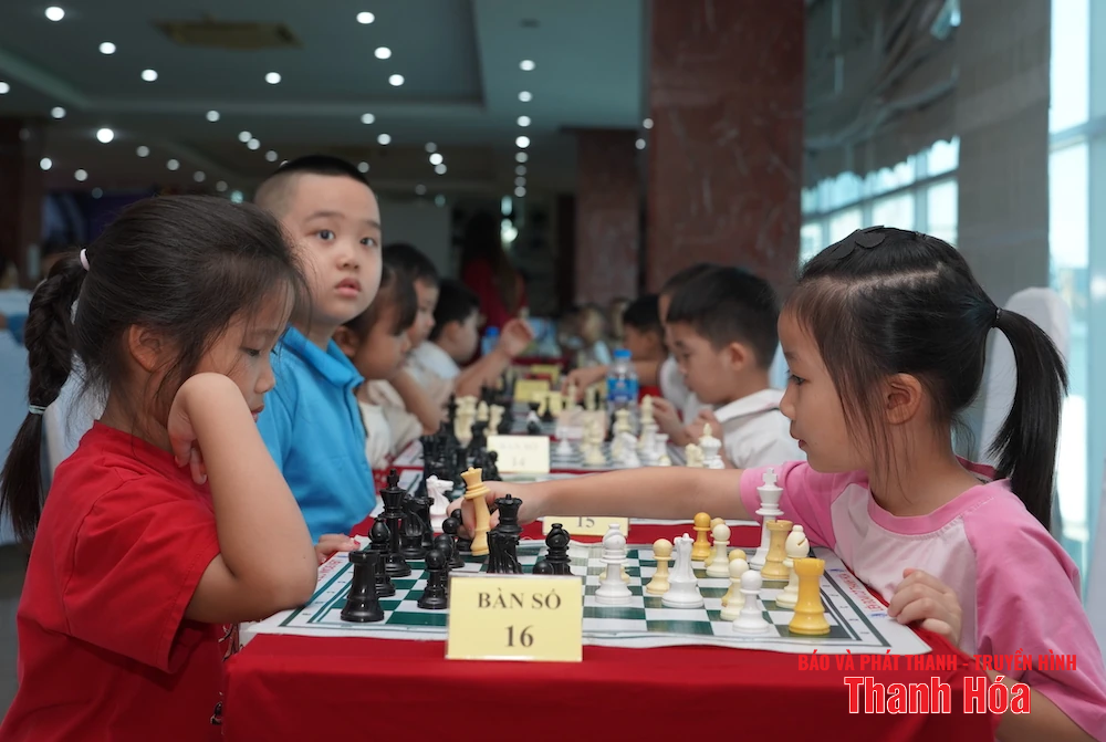 300 vận động viên nhí tranh tài tại Giải cờ vua Hào khí Lam Sơn lần thứ 2