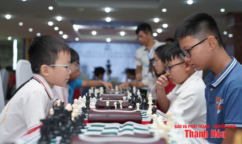 300 vận động viên nhí tranh tài tại Giải cờ vua Hào khí Lam Sơn lần thứ 2