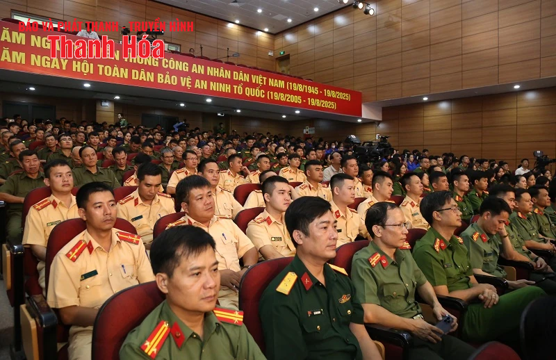 Ấn tượng Chương trình giao lưu “Người giữ bình yên”