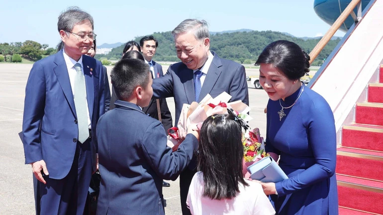 Tổng Bí thư Tô Lâm và Phu nhân bắt đầu thăm cấp Nhà nước Đại Hàn Dân Quốc
