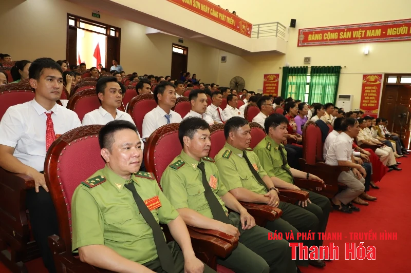 Tập trung lãnh đạo, chỉ đạo, phát huy tối đa tiềm năng, lợi thế, đưa Quan Sơn sớm trở thành xã phát triển khá của khu vực miền núi
