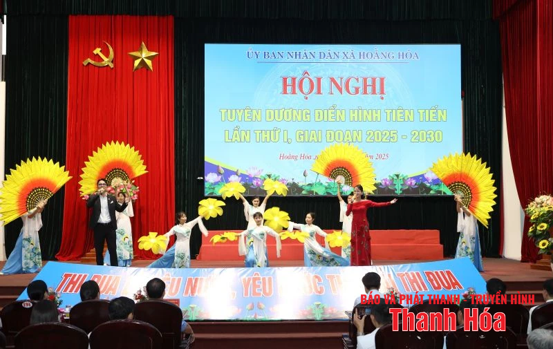 Xã Hoằng Hoá: Tuyên dương 5 tập thể, 51 cá nhân điển hình tiên tiến trong các phong trào thi đua