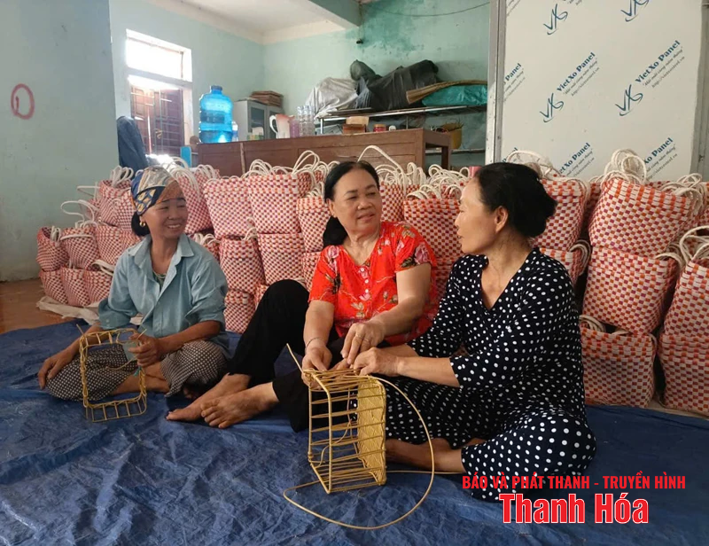 Người phụ nữ khuyết tật giàu lòng nhân ái