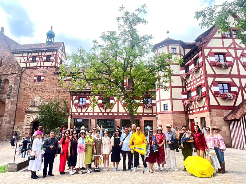 Đăng ký ngay tour du lịch châu Âu của SaigonTimes Travel để sở hữu ưu đãi lên đến 10 t riệu đ ồng