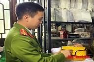 Thu giữ hàng nghìn sản phẩm túi xách giả mạo thương hiệu nổi tiếng        