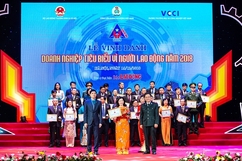 Dược phẩm Tâm Bình - Top 60 doanh nghiệp tiêu biểu vì người lao động năm 2018