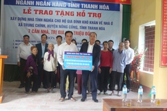 Trao hỗ trợ xây dựng 7 căn nhà tình nghĩa cho hộ nghèo xã Trung Chính