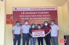 Agribank Nam Thanh Hóa hỗ trợ 80 triệu đồng xây nhà tình nghĩa tại xã Thượng Ninh