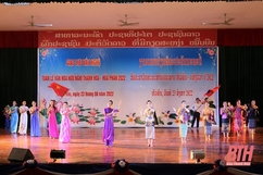 Giao lưu nghệ thuật giữa hai tỉnh Hủa Phăn - Thanh Hoá