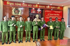 Thưởng “nóng” cho các tập thể, cá nhân có thành tích xuất sắc trong đấu tranh phòng, chống tội phạm hình sự