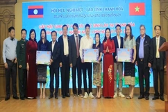 Gặp mặt giao lưu với các lưu học sinh Lào tại Thanh Hóa