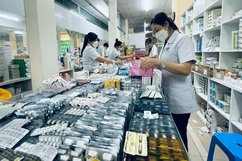 Chính phủ ban hành Nghị quyết số 30/NQ-CP về bảo đảm thuốc, trang thiết bị y tế