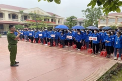 cá cược bóng đá m88 với tội phạm xâm hại tình dục trẻ em