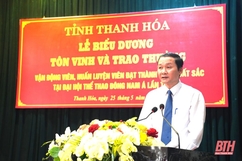 Đằng sau vinh quang là rất nhiều câu chuyện cảm động về nghị lực và ý chí phi thường của mỗi VĐV và các HLV