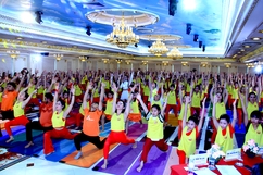 Gần 600 VĐV tham gia Giải Festival Yoga mùa thu Flow Lovers năm 2024