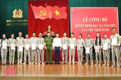 Trại giam Thanh Phong công bố Quyết định đặc xá của Chủ tịch nước
