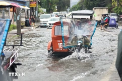 Philippines đối mặt với áp thấp và bão mới sau lũ lụt nghiêm trọng