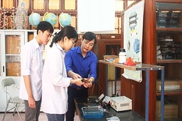 Niềm đam mê nghiên cứu khoa học và giải nhất cuộc thi khoa học - kỹ thuật dành cho học sinh trung học