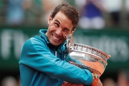 Rafael Nadal lần thứ 11 vô địch Roland Garros