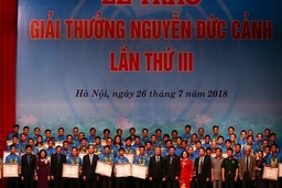 Trao giải thưởng cho 70 công nhân, kỹ sư có sáng kiến xuất sắc