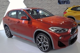 BMW X2 2019 giá hơn 2,1 tỷ đồng cạnh tranh Mercedes GLA