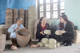 Hội LHPN Quan Sơn: Thành lập 13 câu lạc bộ phụ nữ giảm nghèo