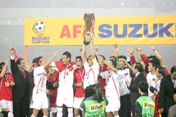 Các tuyển thủ vô địch AFF Cup 2008 được mời dự khán chung kết