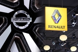 Pháp hối thúc Nhật Bản chấp nhận kế hoạch sáp nhập Renault-Nissan