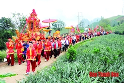 Lễ hội mùa xuân quê Thanh