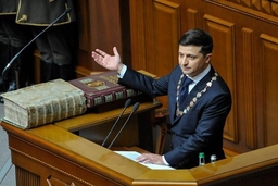 Tổng thống Ukraine Zelenskiy khẳng định sẵn sàng đàm phán với Nga