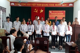 Huyện Vĩnh Lộc: Tuyên dương khen thưởng học sinh, cán bộ giáo viên