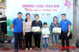 Tài chính vi mô Thanh Hóa đồng hành cùng học sinh nghèo vượt khó